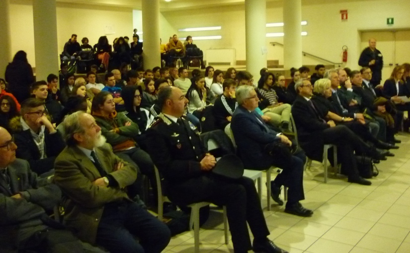 Udine, Istituto Stringher, onorificenza a Valoppi nel Giorno del Ricordo col prefetto
